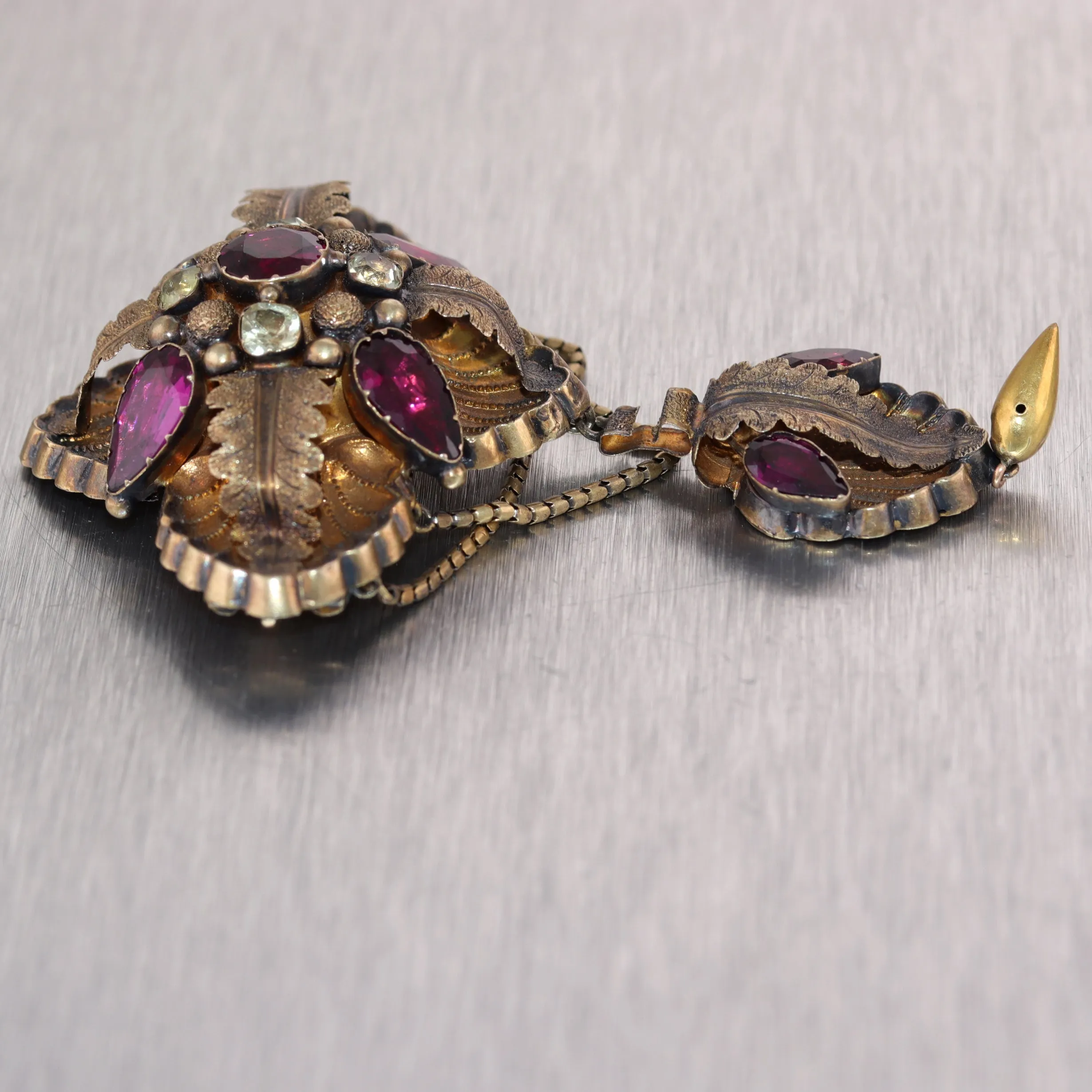 1850's Antique Victorian 14k Yellow Gold 6.50ctw Garnet Brooch Pin