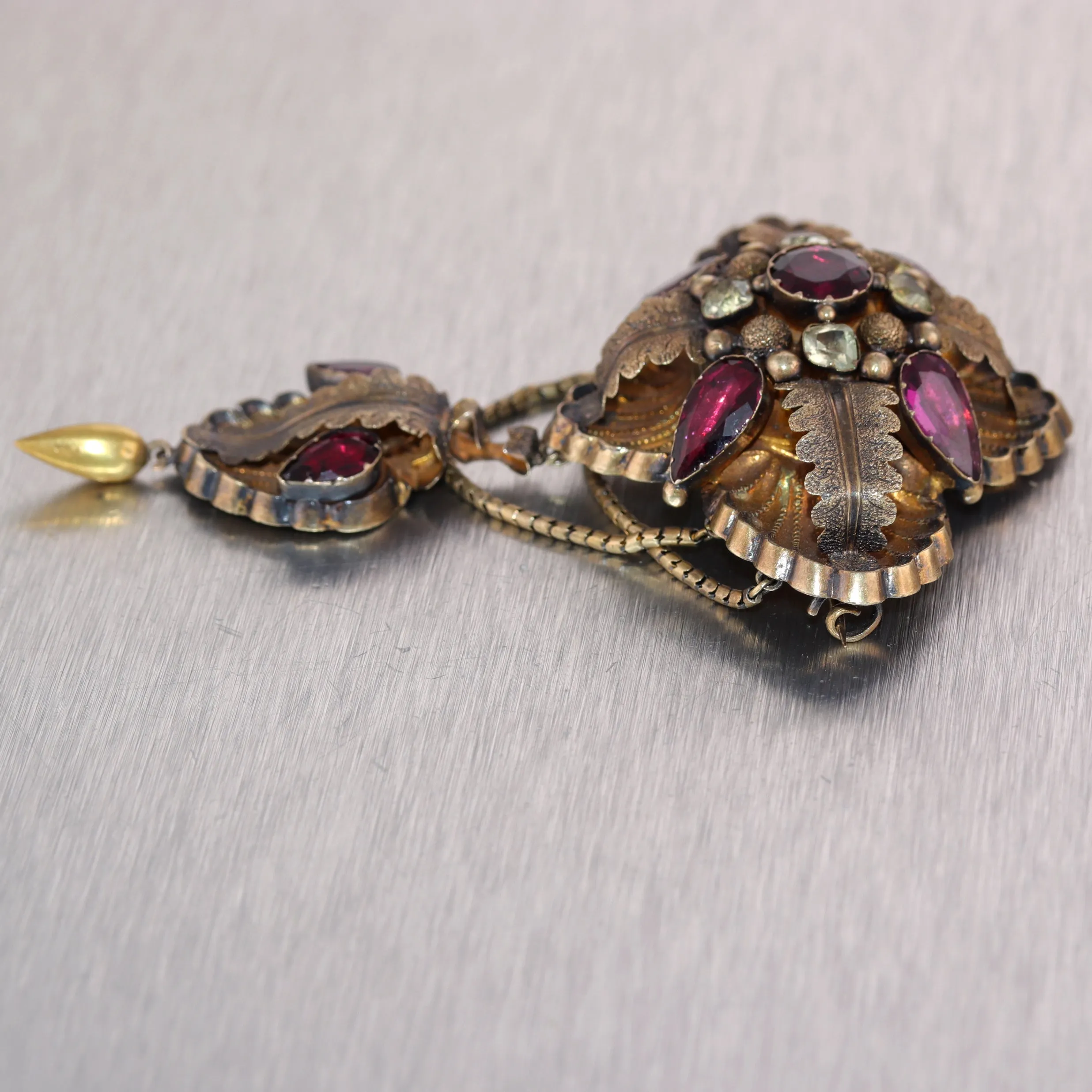 1850's Antique Victorian 14k Yellow Gold 6.50ctw Garnet Brooch Pin