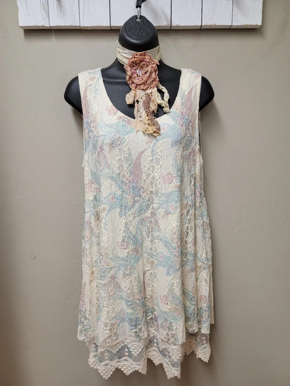 3 Color Ways - Romantic Lace Sleeveless Tunics