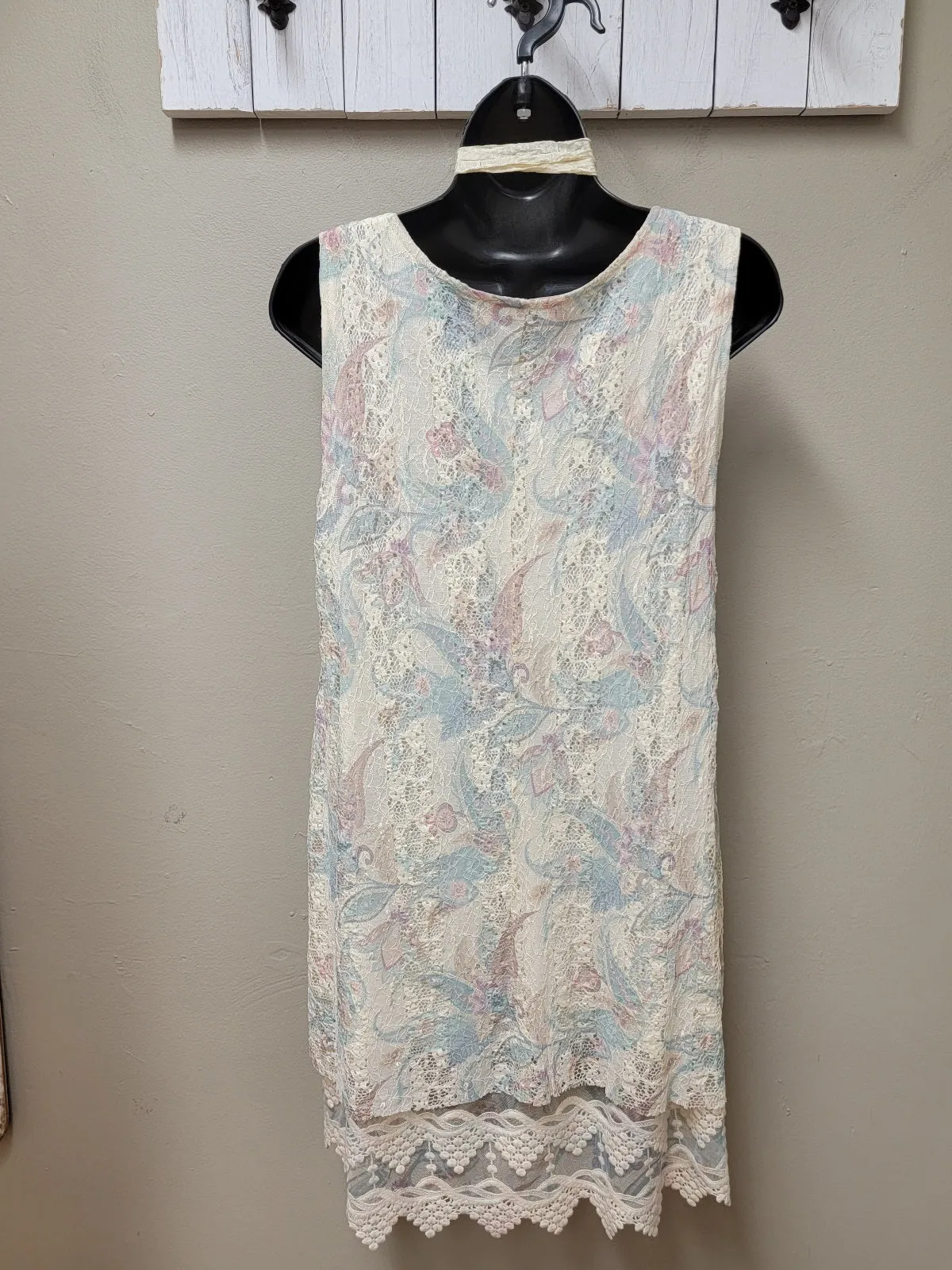 3 Color Ways - Romantic Lace Sleeveless Tunics