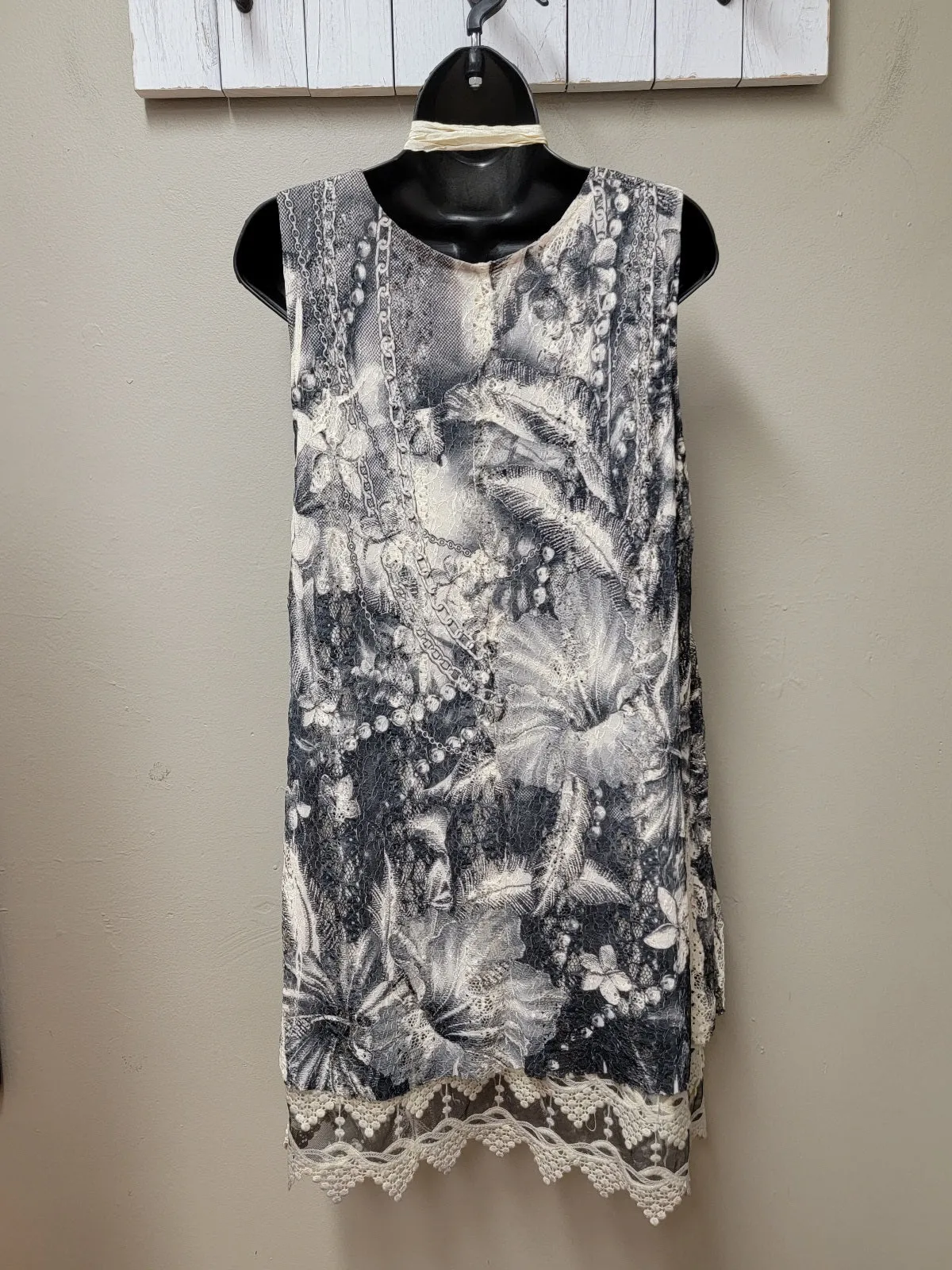 3 Color Ways - Romantic Lace Sleeveless Tunics