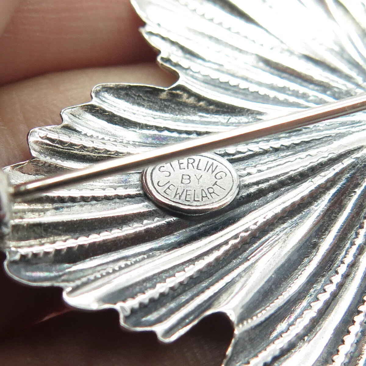 925 Sterling Silver Vintage Jewelart Leaf Textured Pin Brooch