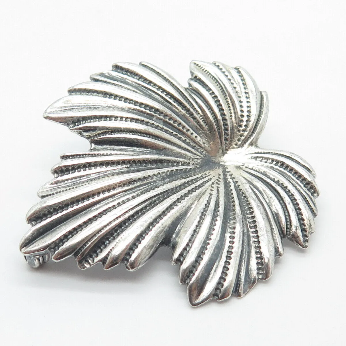 925 Sterling Silver Vintage Jewelart Leaf Textured Pin Brooch