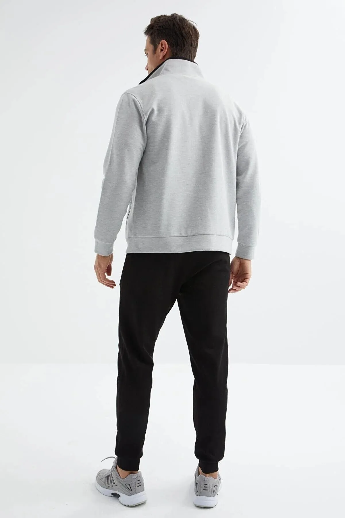 Air Jones Men's  Hugo Gray Melange - Black Jogger Tracksuit
