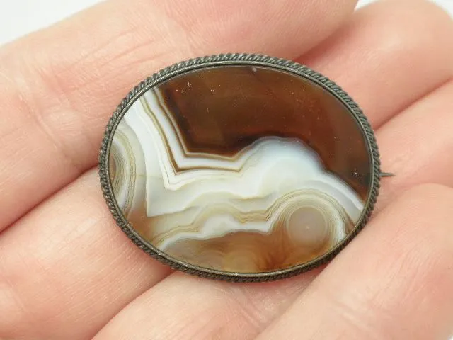 Antique Scottish Sterling Silver Agate Brooch