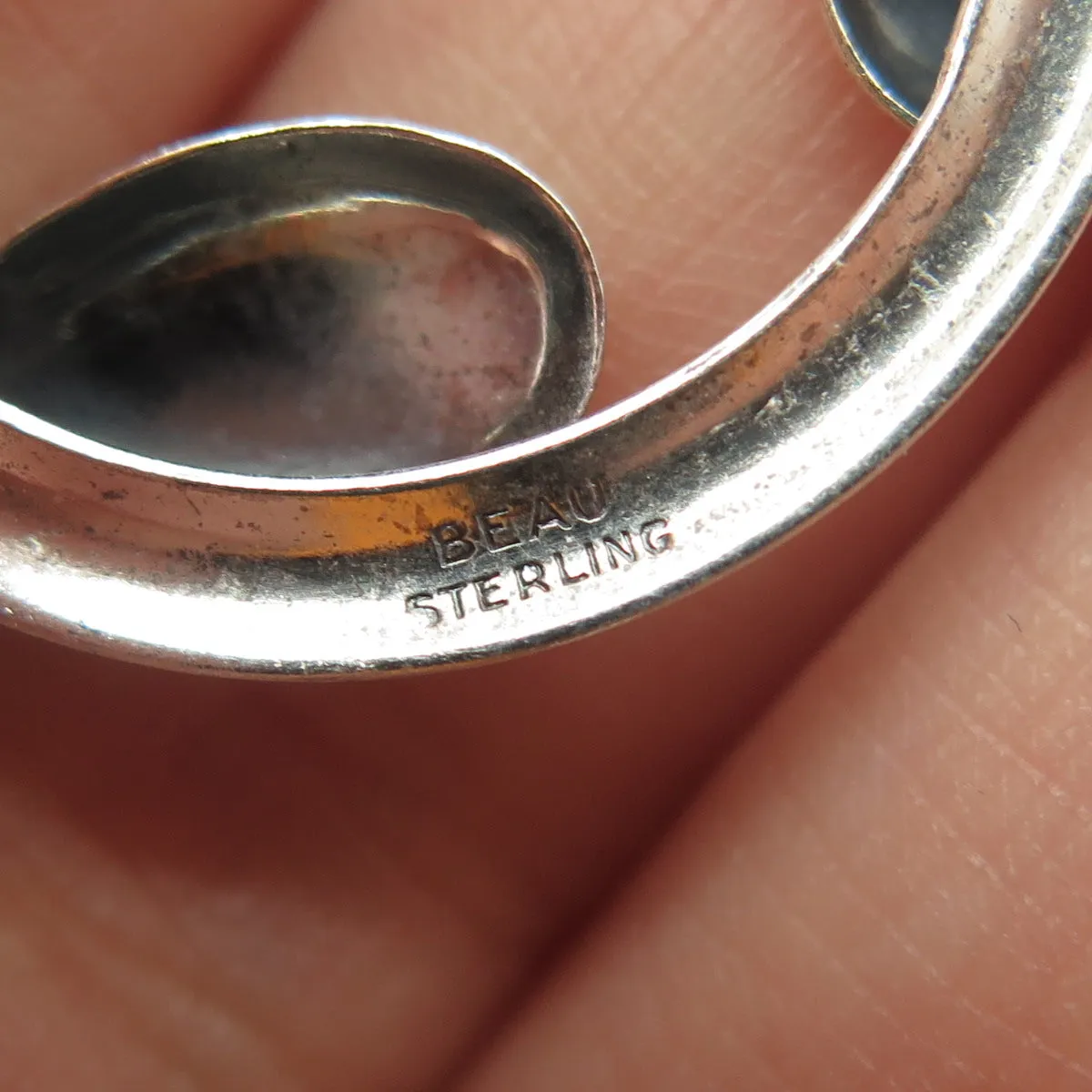 BEAU 925 Sterling Silver Vintage Two Eighth Notes Music Round Pin Brooch