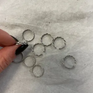 Braid toe rings