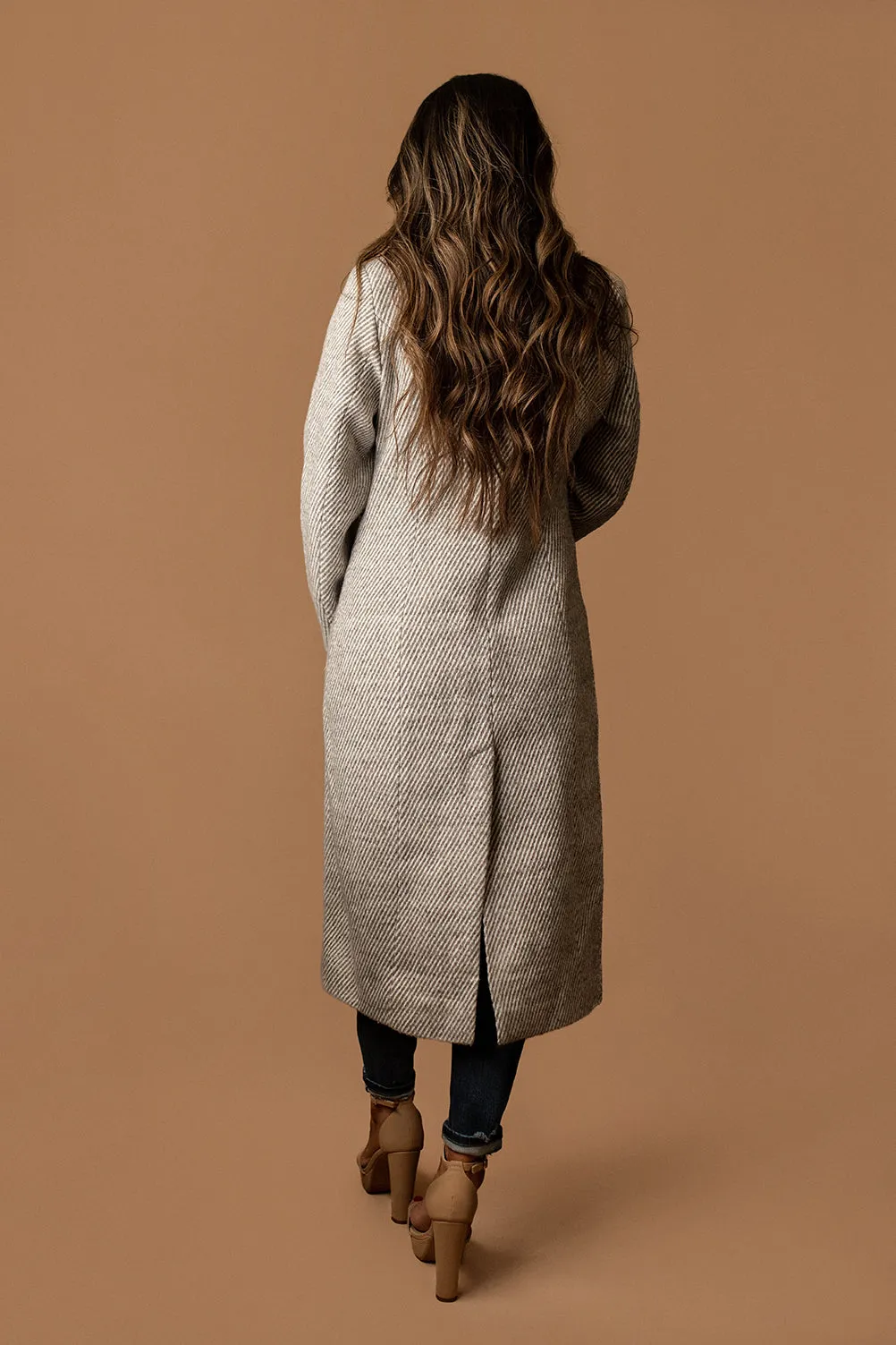 Brooks Full Length Single Breasted Coat (Grey Stripe)
