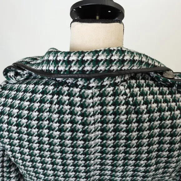 Cropped trench coat checked houndstooth plaid double breasted JouJo M retro vibe