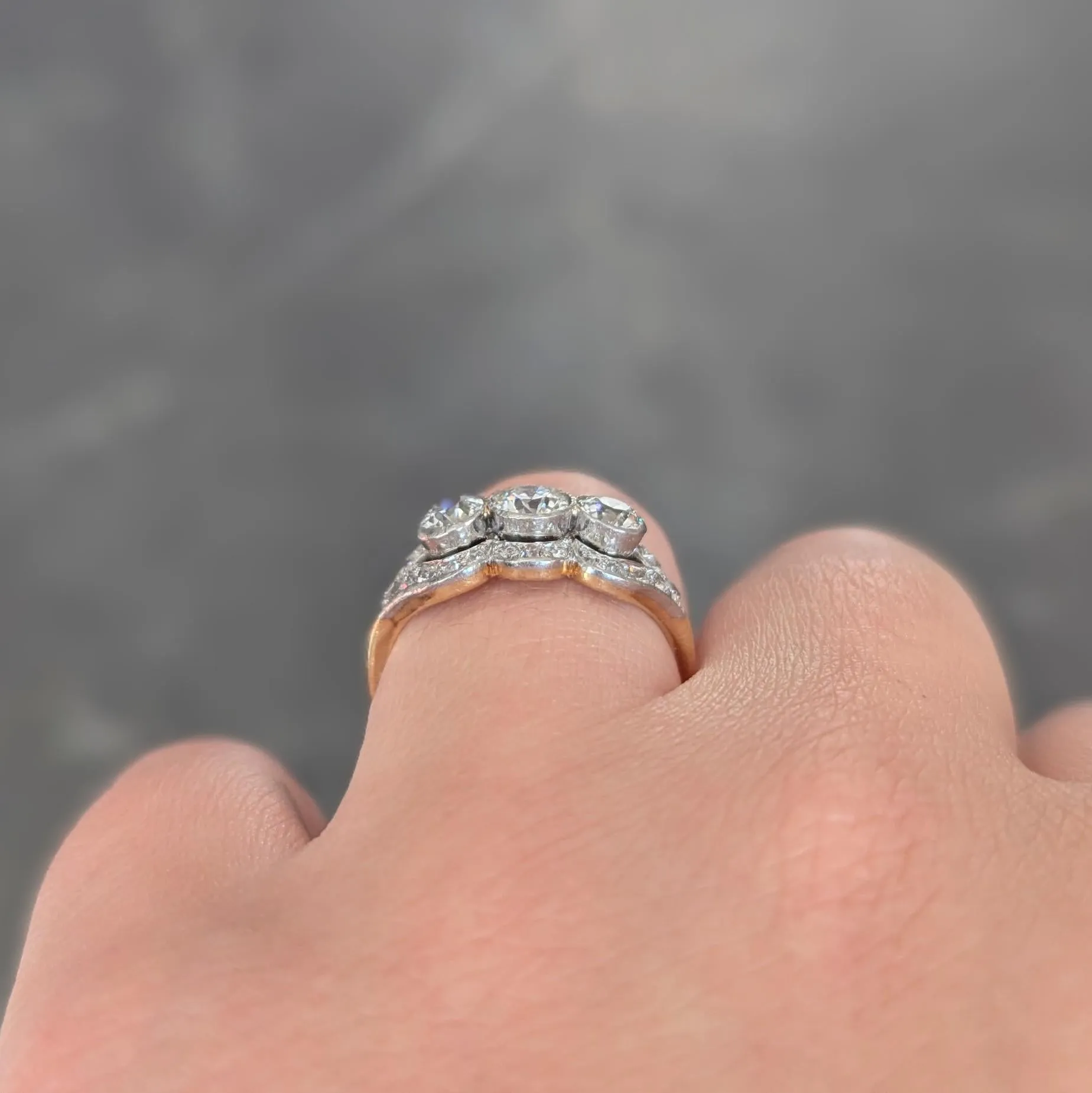 Edwardian 1.45 CTW Diamond Platinum 14 Karat Yellow Gold Antique Three Stone Dinner Ring