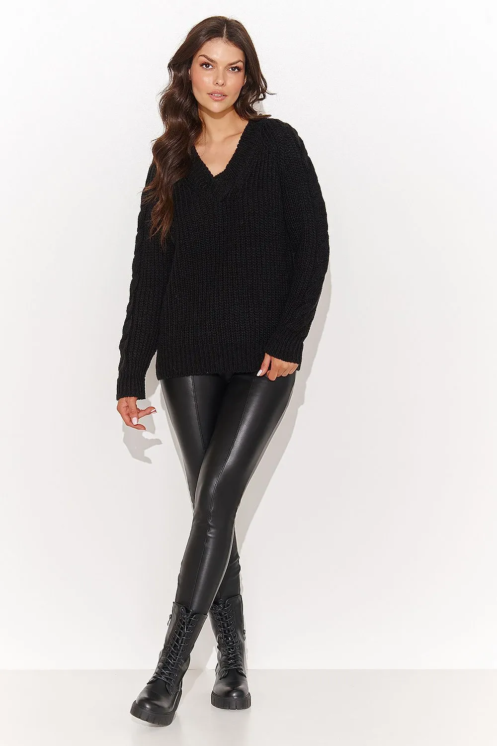 Elegant Heart Neckline Fitted Sweater