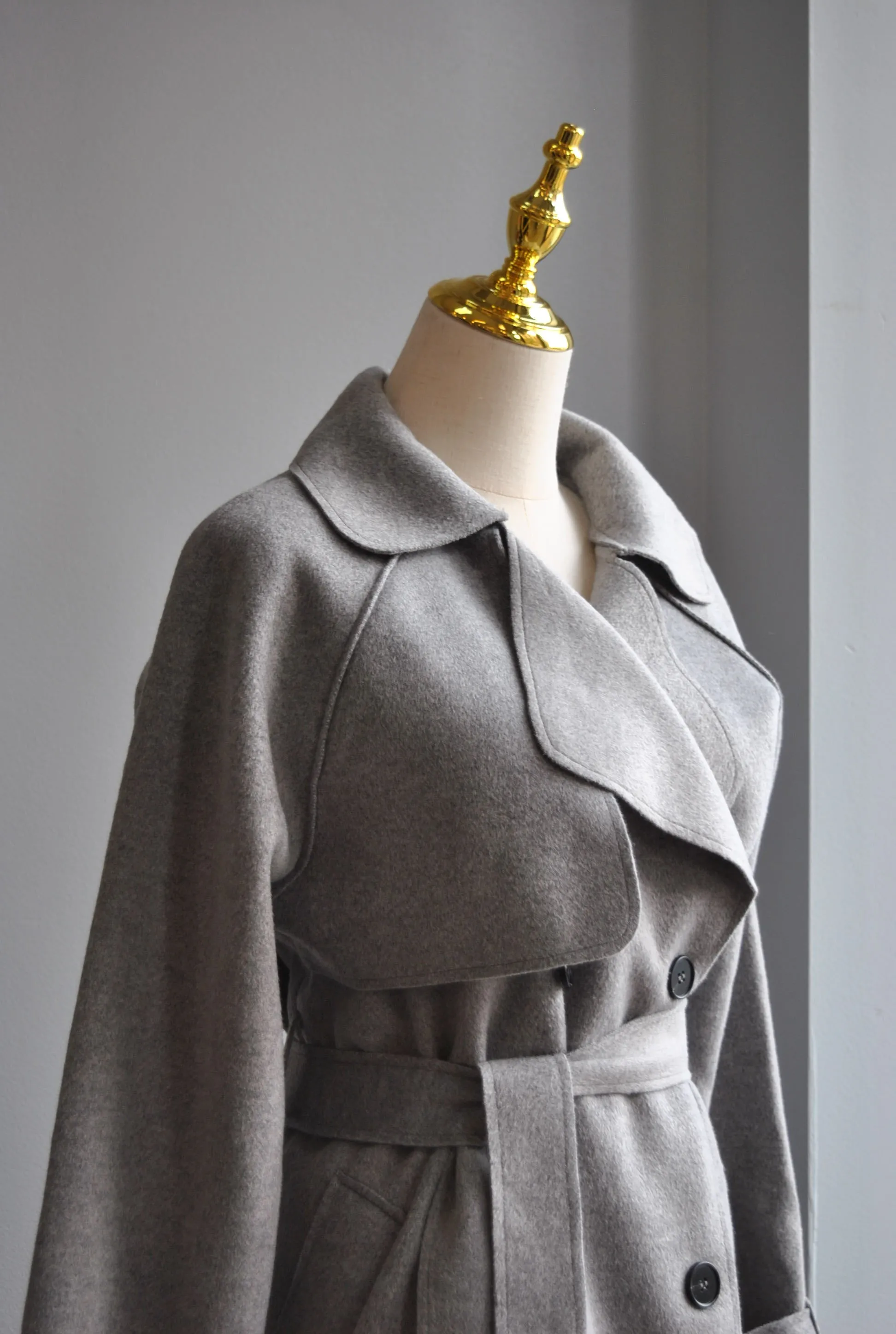 GREY SWEATER TRENCH COAT WITH SIDE POCKETS