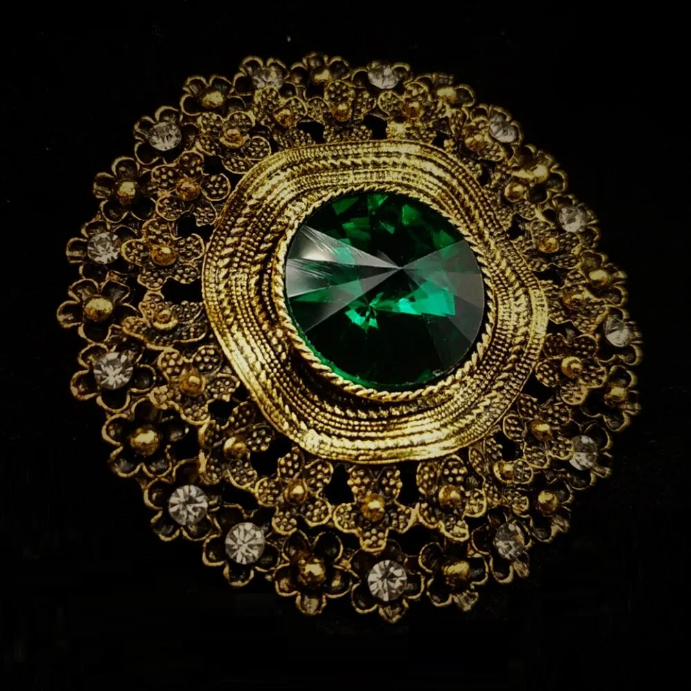 Jewelblings Antique Style Large Green Glass Stone Round Sash Brooch Pin
