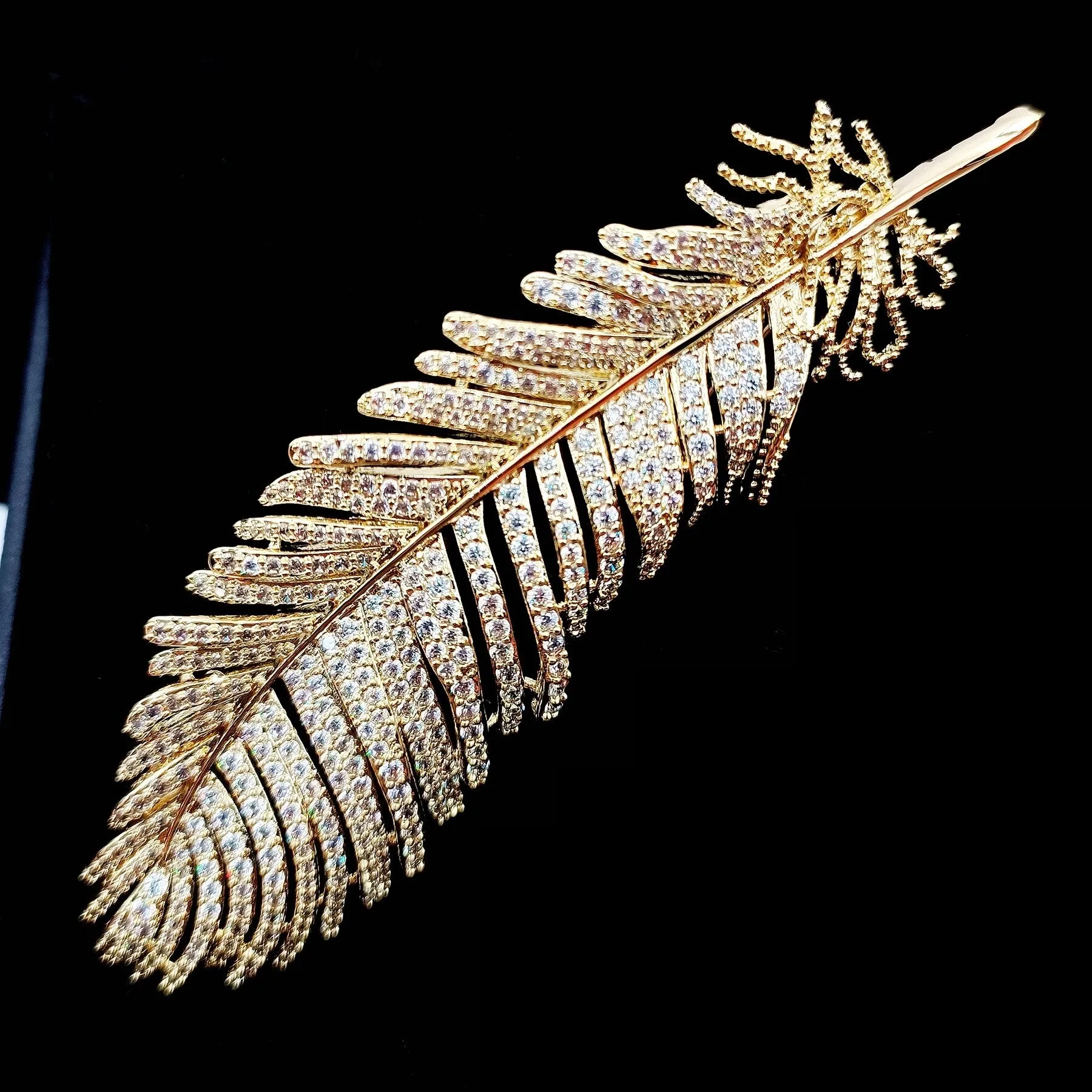 Jewelblings Fabulous Gold Tone Full Micro Pave CZ Fern Leaf Brooches and Pins Shiny Plant Jewelry for Hats Caps Scarf Shawl Business Suit