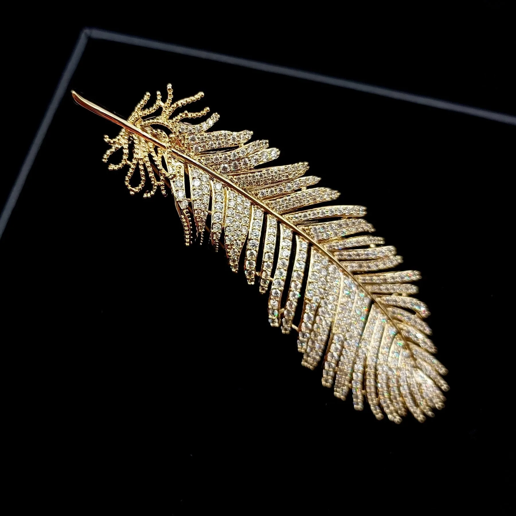 Jewelblings Fabulous Gold Tone Full Micro Pave CZ Fern Leaf Brooches and Pins Shiny Plant Jewelry for Hats Caps Scarf Shawl Business Suit