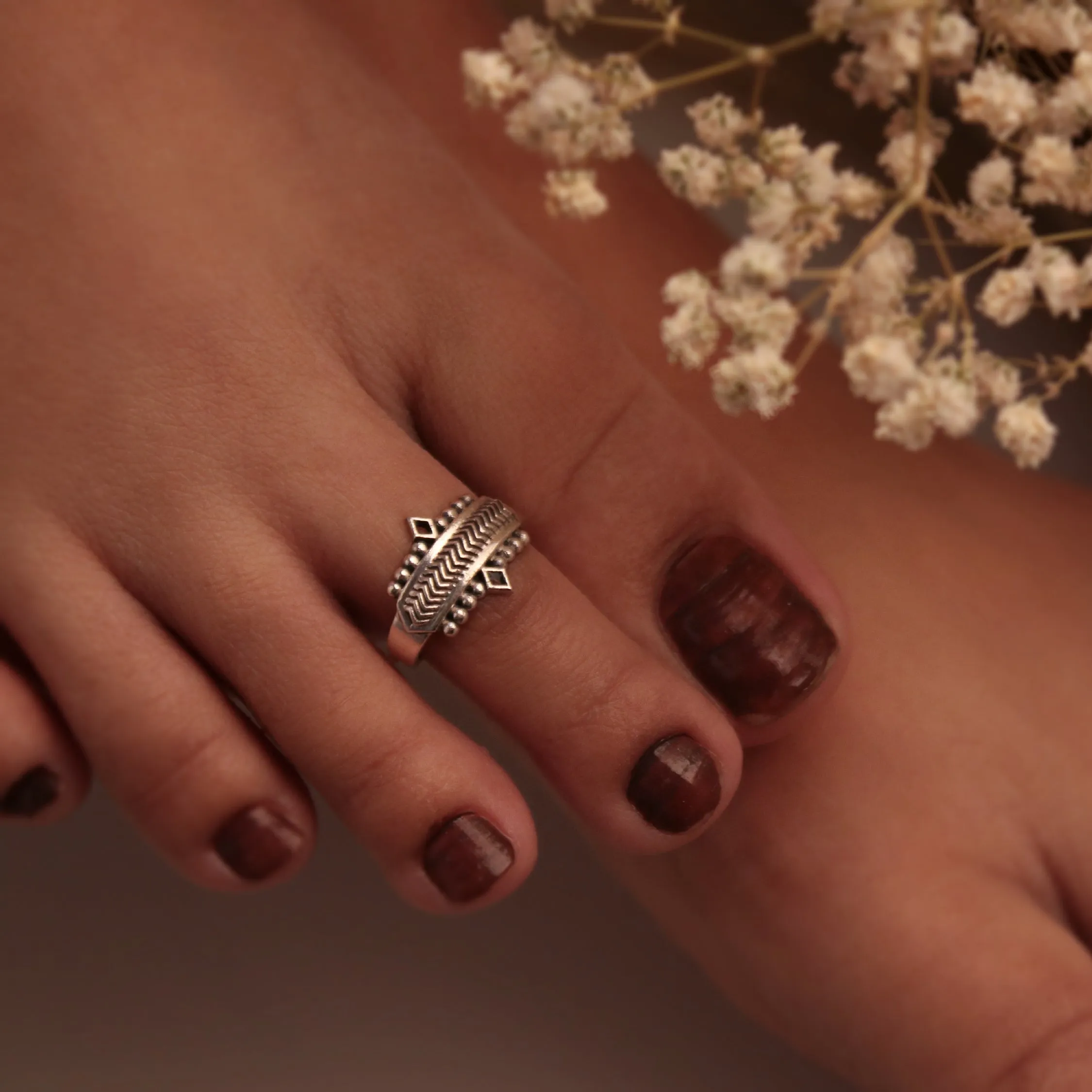 Kalki silver toe ring by Moha