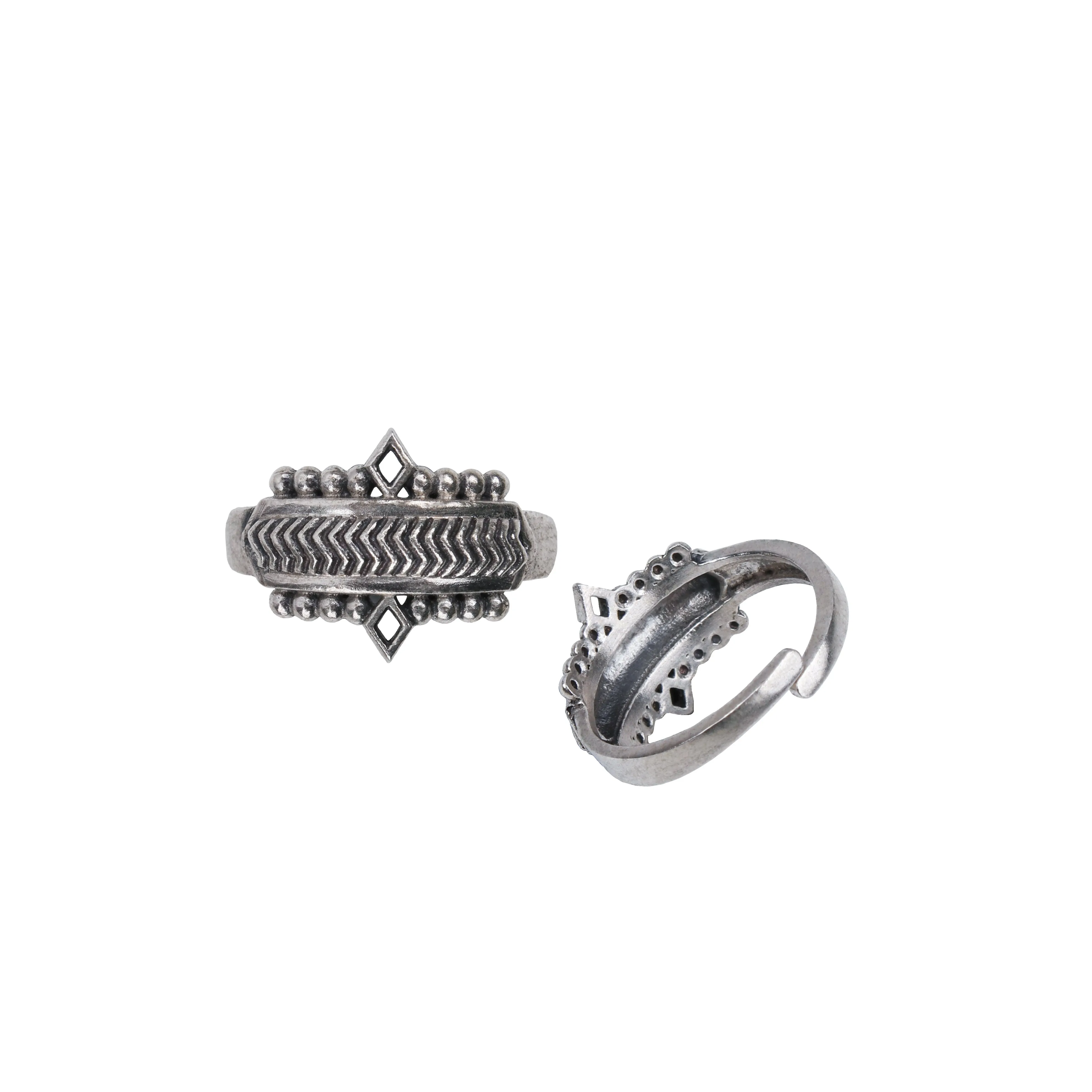 Kalki silver toe ring by Moha