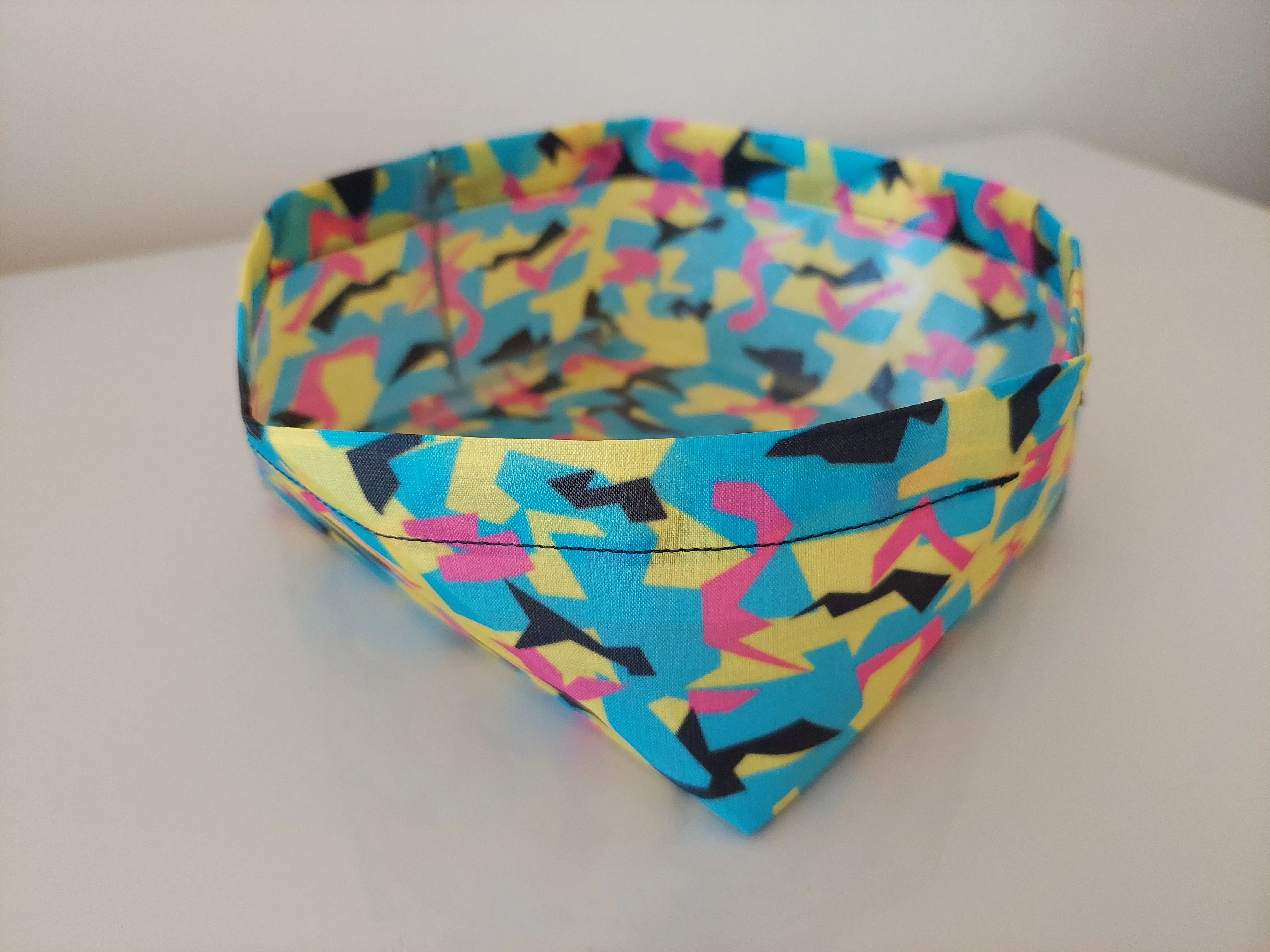 Lightweight Dog Bowl - Pop Camo Dyneema