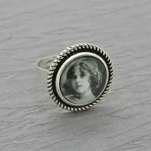 Makes 10 Round Silver Adjustable Photo Ring Kit 16mm Glass