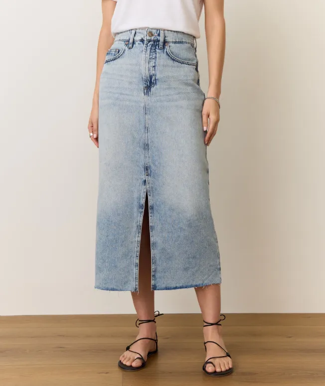 Marine Layer Fawn Denim Midi Skirt in Medium Wash
