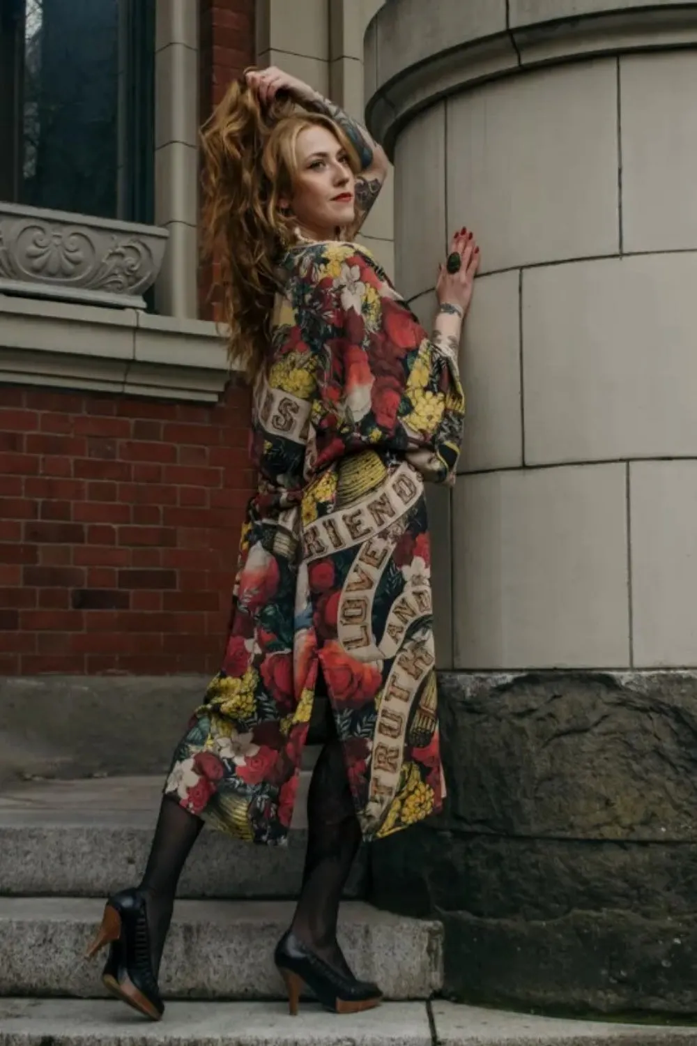 MARKET OF STARS FRIENDSHIP, LOVE   TRUTH LONG DUSTER WITH BELT