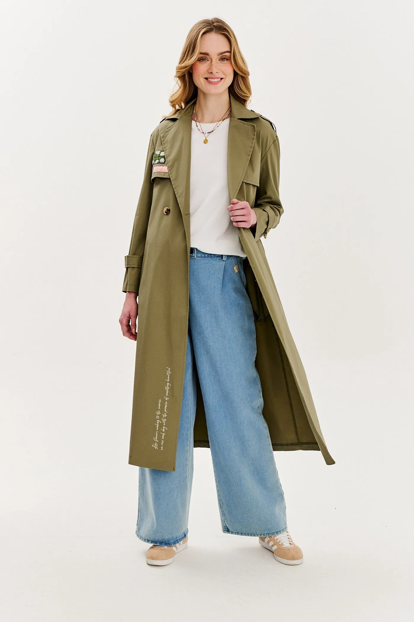 Meadow Glow classic trench