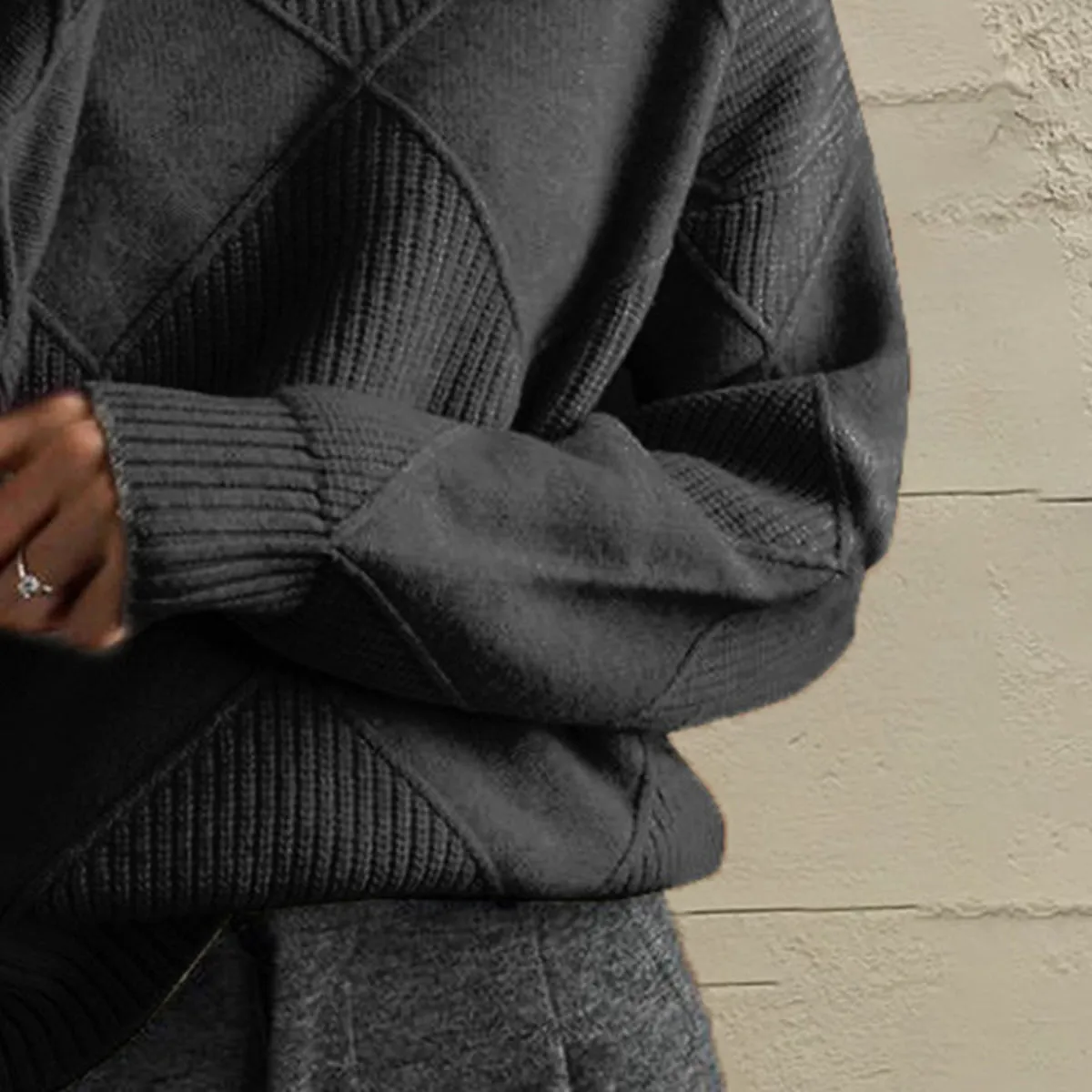 Nessa Geometric Turtleneck Long Sleeve Sweater