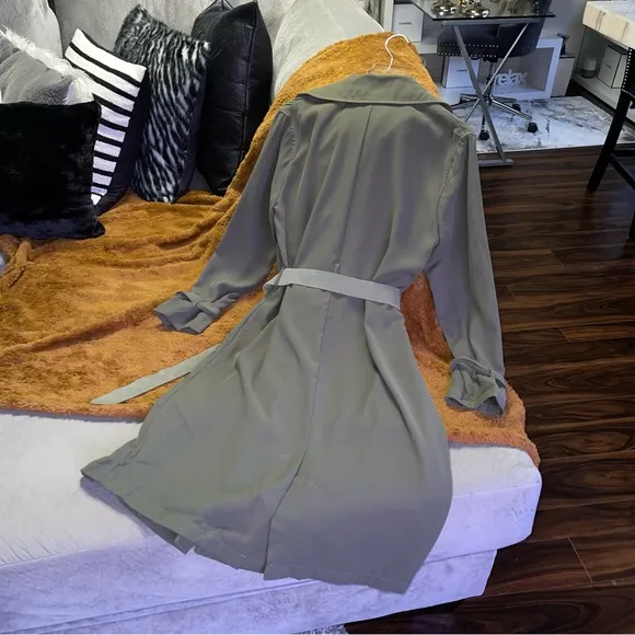 New Express Olive Green Soft Flowy Button Front Trench Jacket Coat