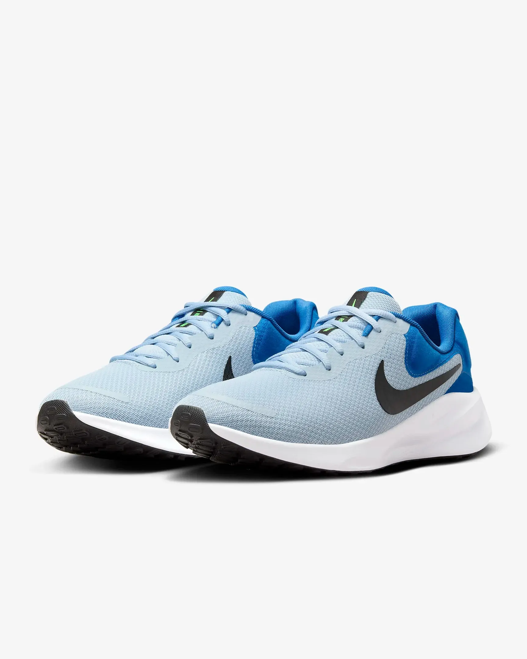 Nike Revolution 7 Trainers