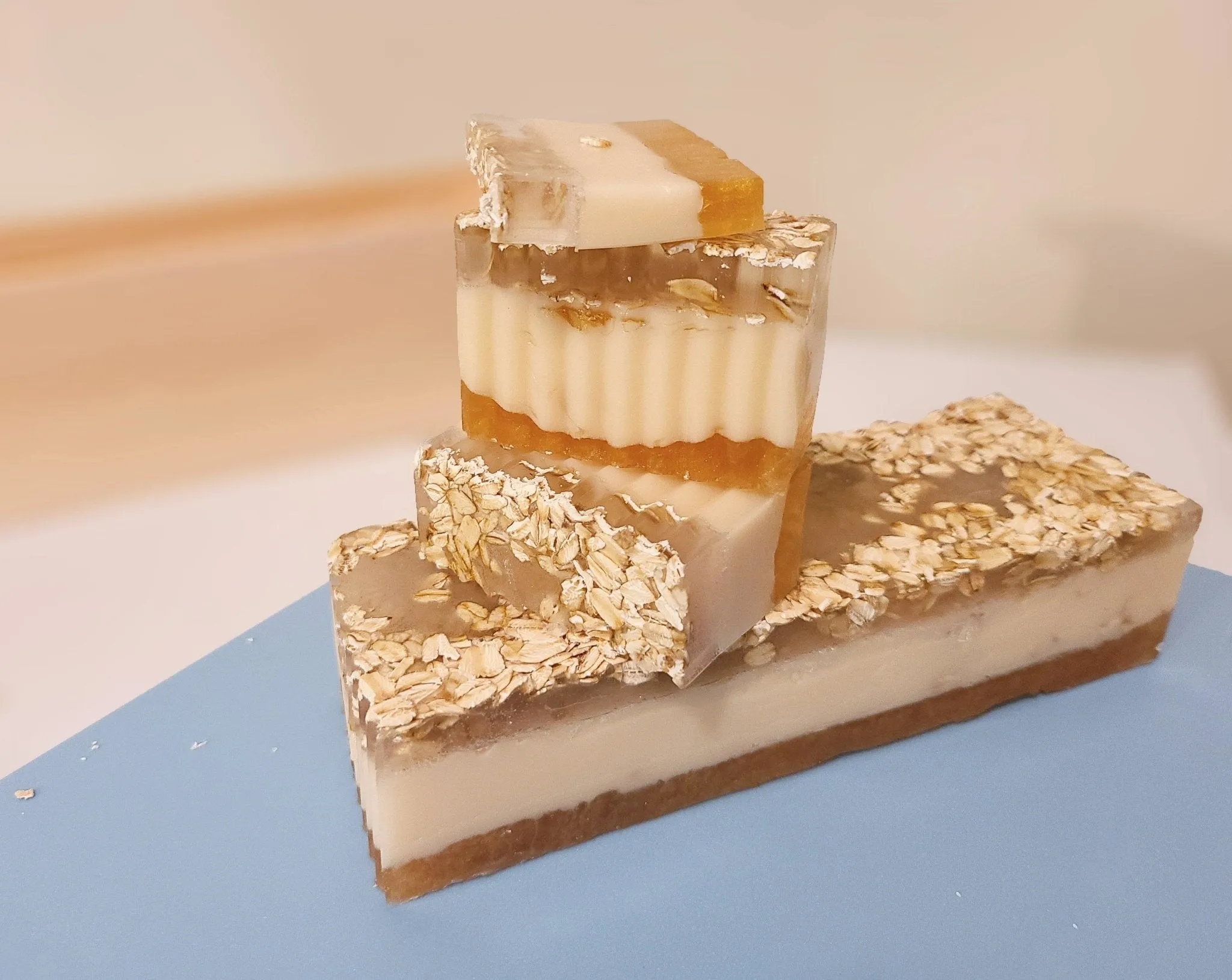 Oatmeal & Honey Body Soap (Vanilla Fragrance)