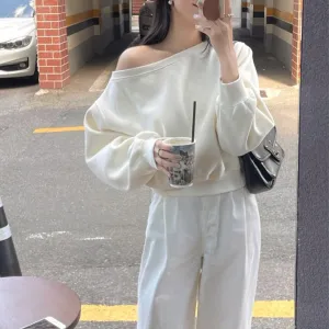 Off-shoulder loose fit sweater