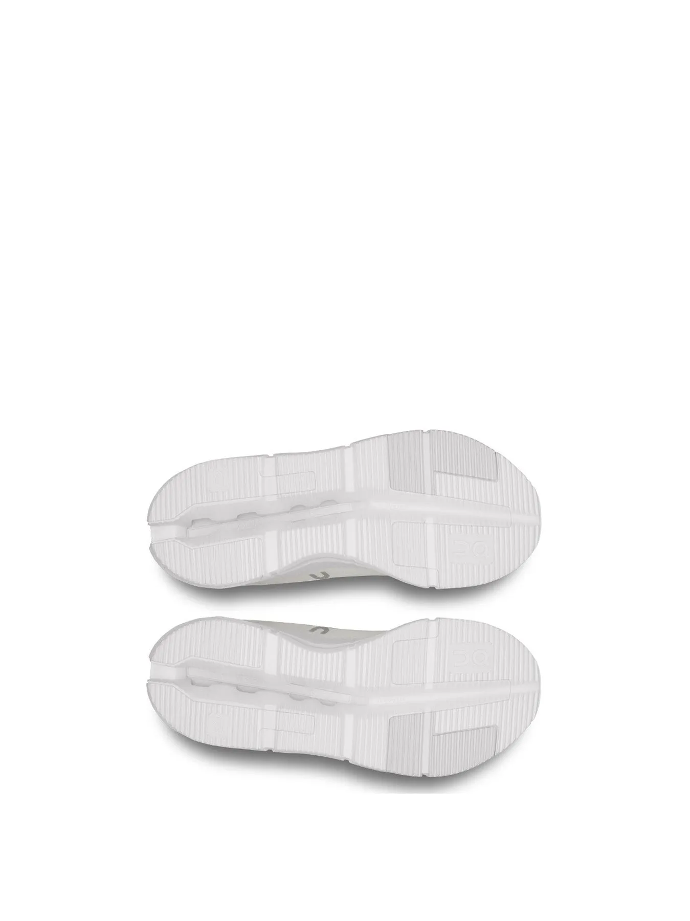 On Running CloudNova 2 Trainers in White