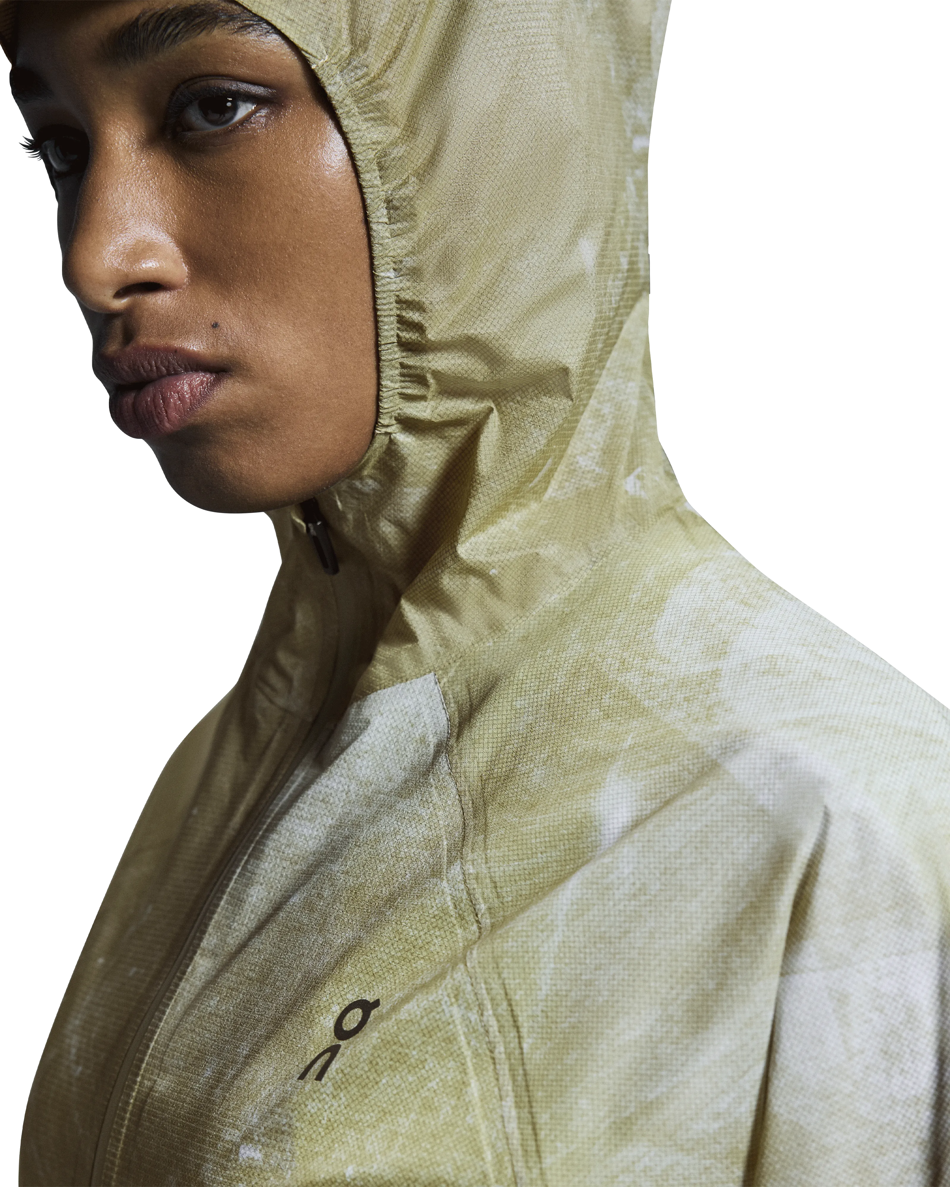 On Women's Ultra Jacket White / Caper