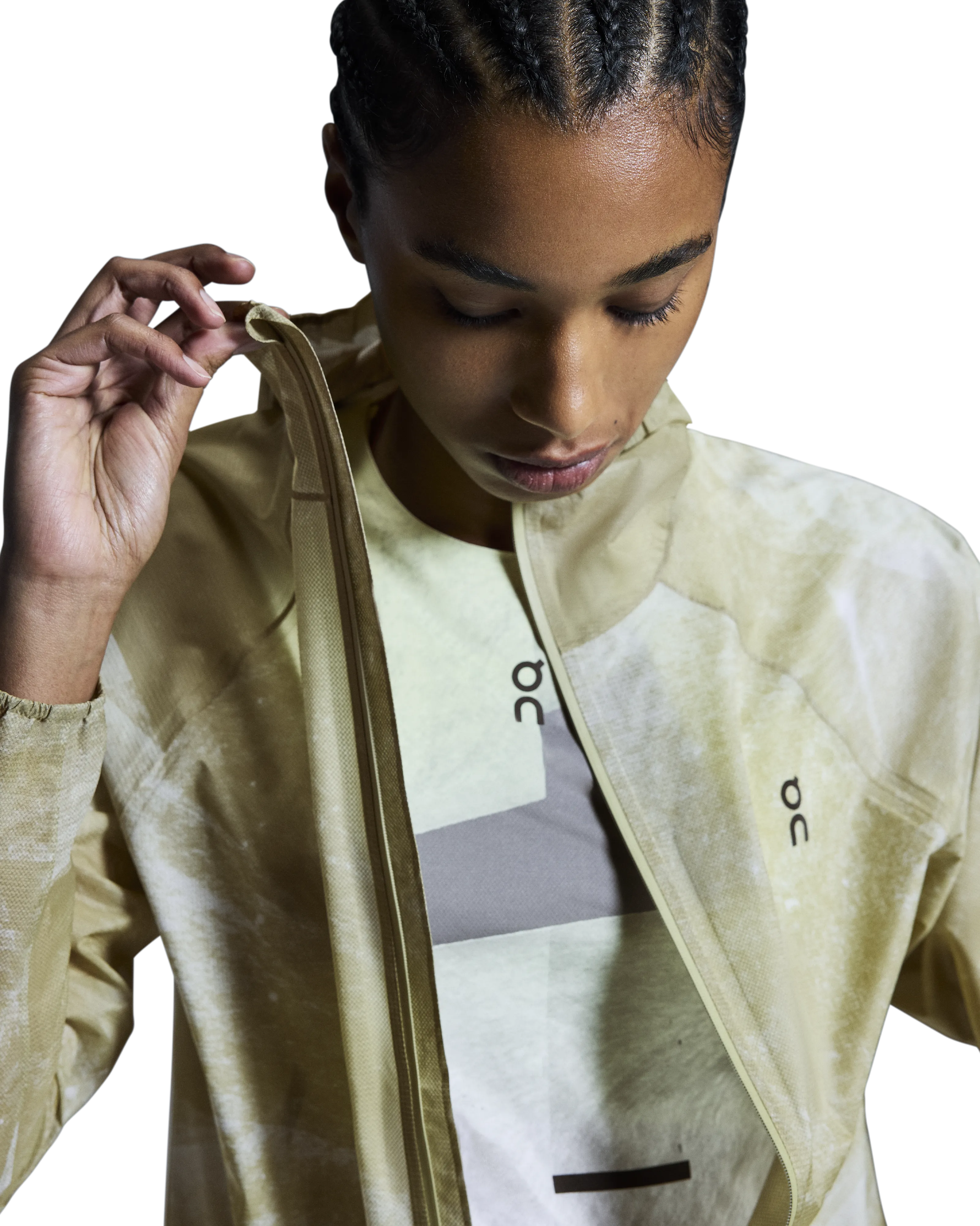 On Women's Ultra Jacket White / Caper