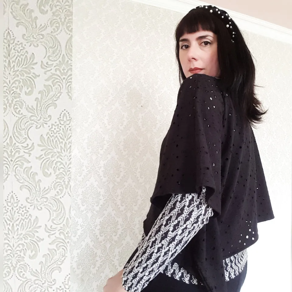 Perforated Black Box Blouse - ONE/SIZE