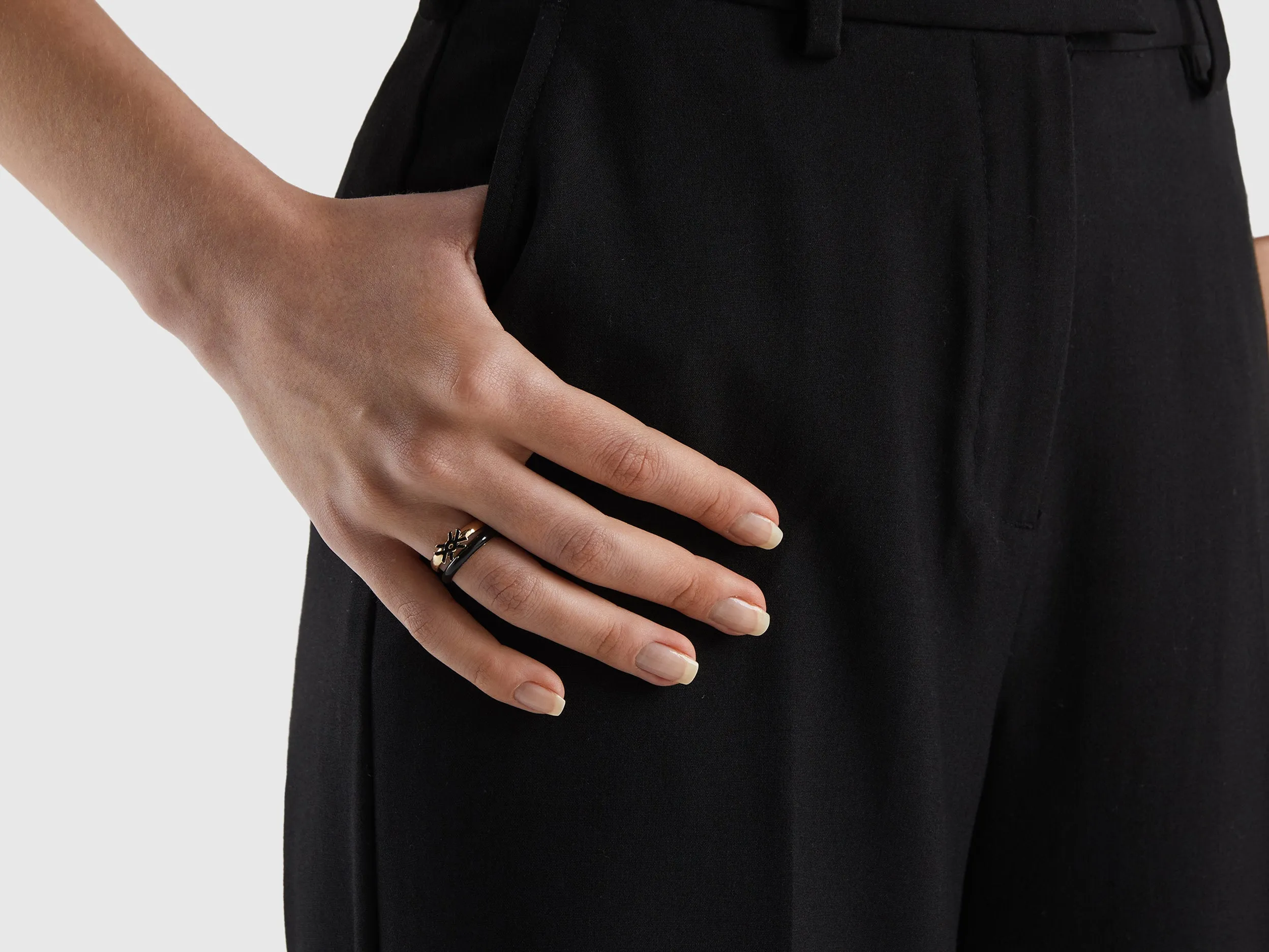 Set of 2 Metallic Rings