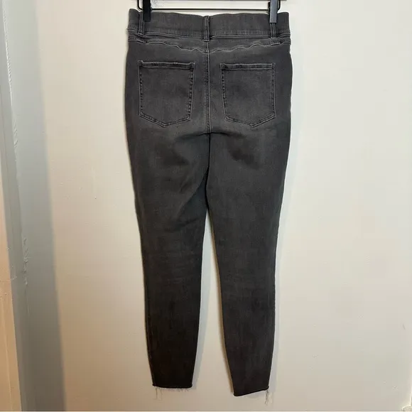 SPANX- Vintage Distressed Ankle Skinny Jeans Vintage Grey