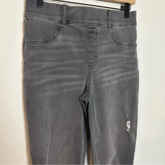 SPANX- Vintage Distressed Ankle Skinny Jeans Vintage Grey