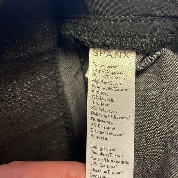 Spanx Vintage Distressed AnkleSkinny Jeans Size XL.