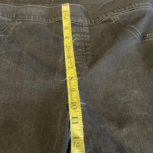 Spanx Vintage Distressed AnkleSkinny Jeans Size XL.