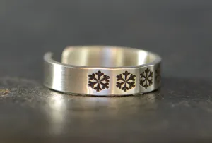 Sterling Silver Toe Ring – Snowflakes and Winter Theme
