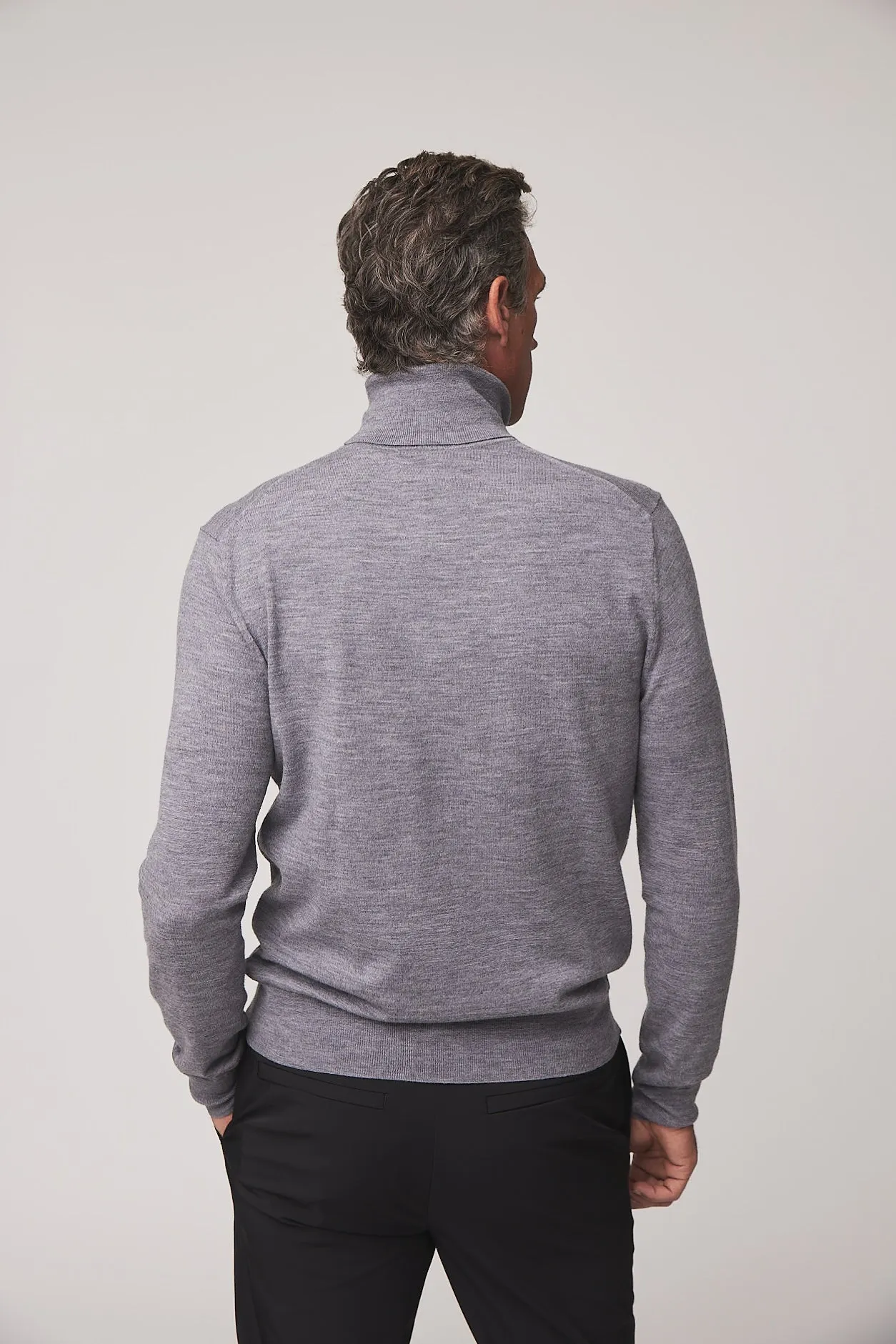 Stretch Merino Turtleneck