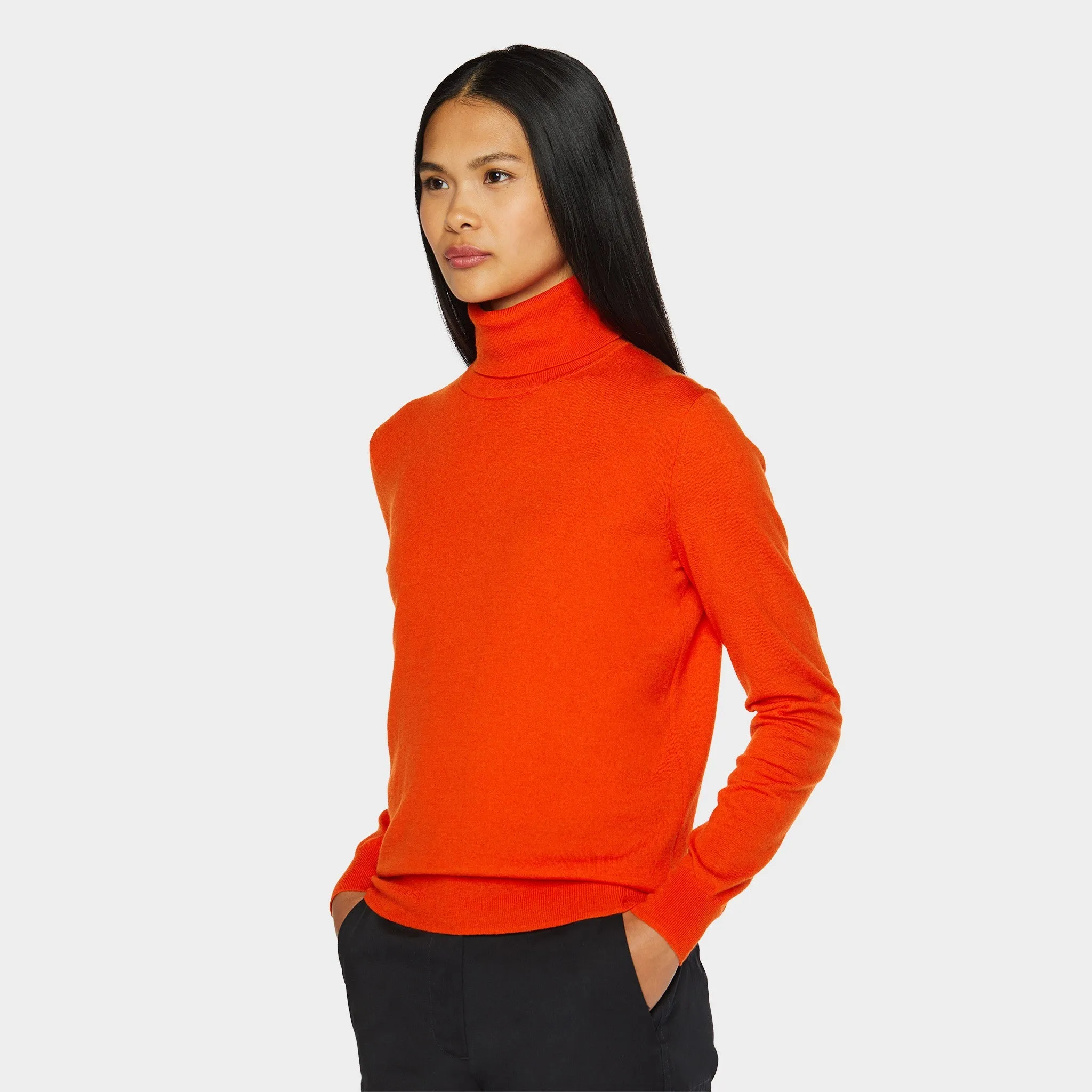 Stretch Merino Turtleneck