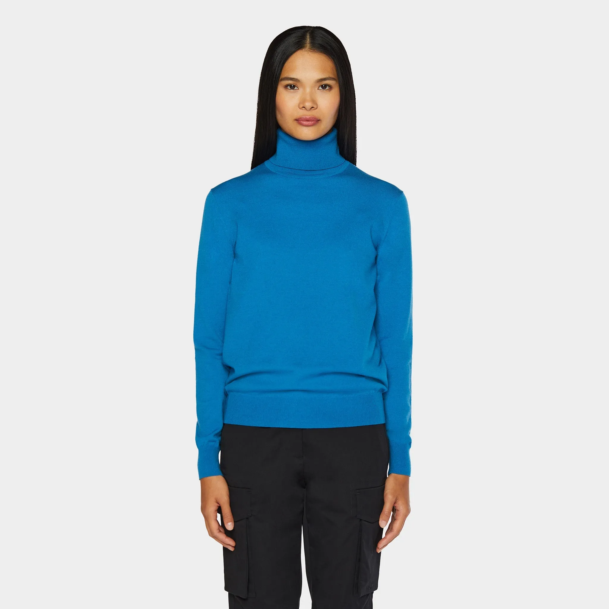 Stretch Merino Turtleneck