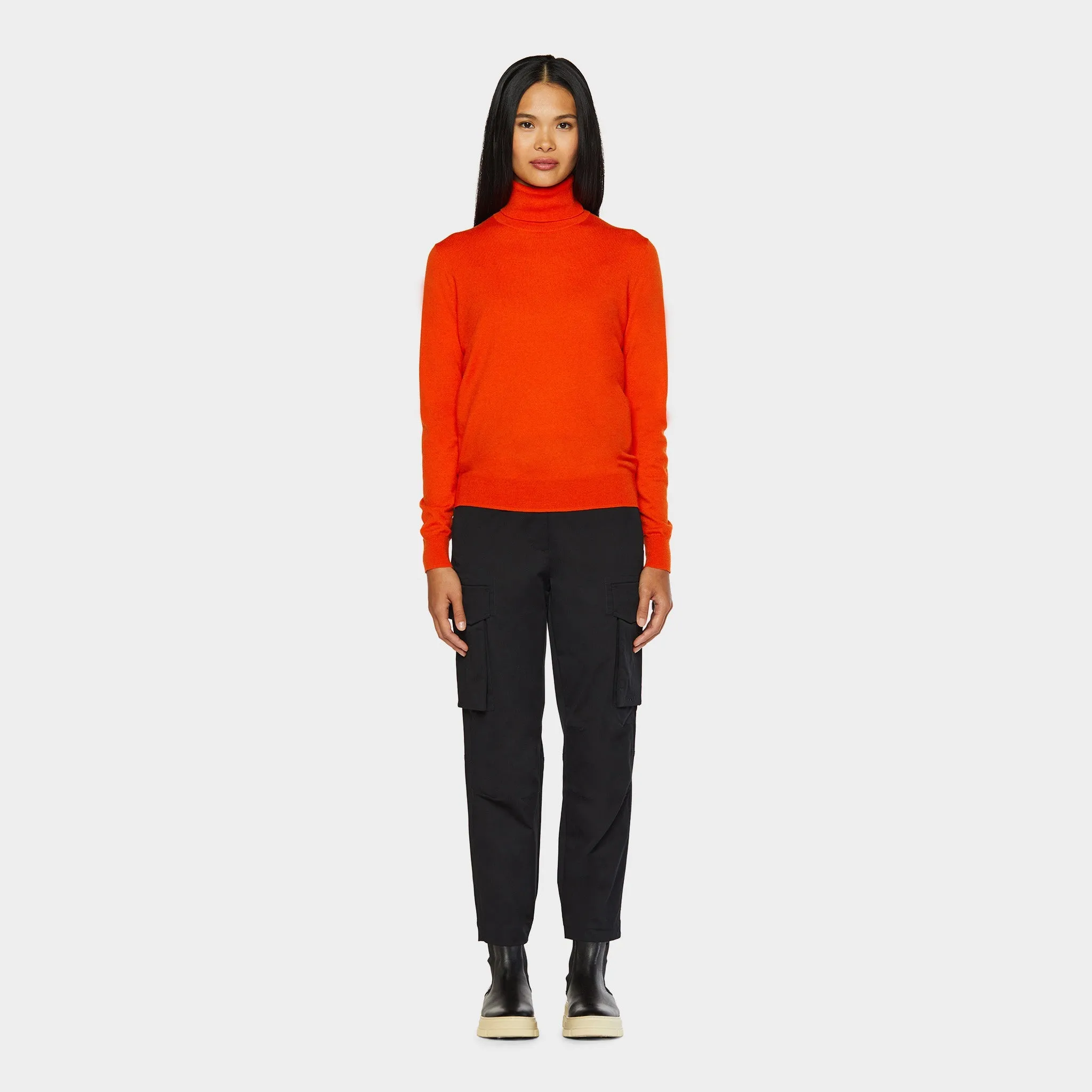 Stretch Merino Turtleneck