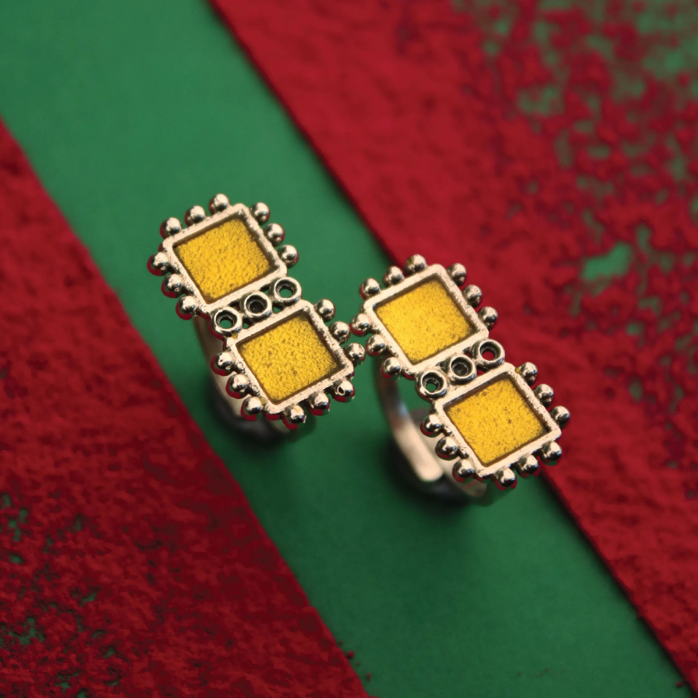 Sunehri Silver Toe Rings By Moha