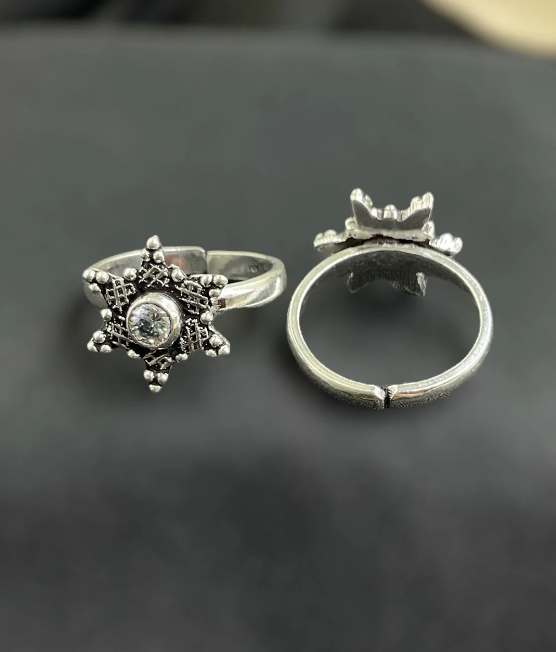 The Kriti Silver Gemstone Toe-Rings