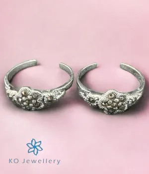 The  Lance Silver Marcasite Toe-Rings