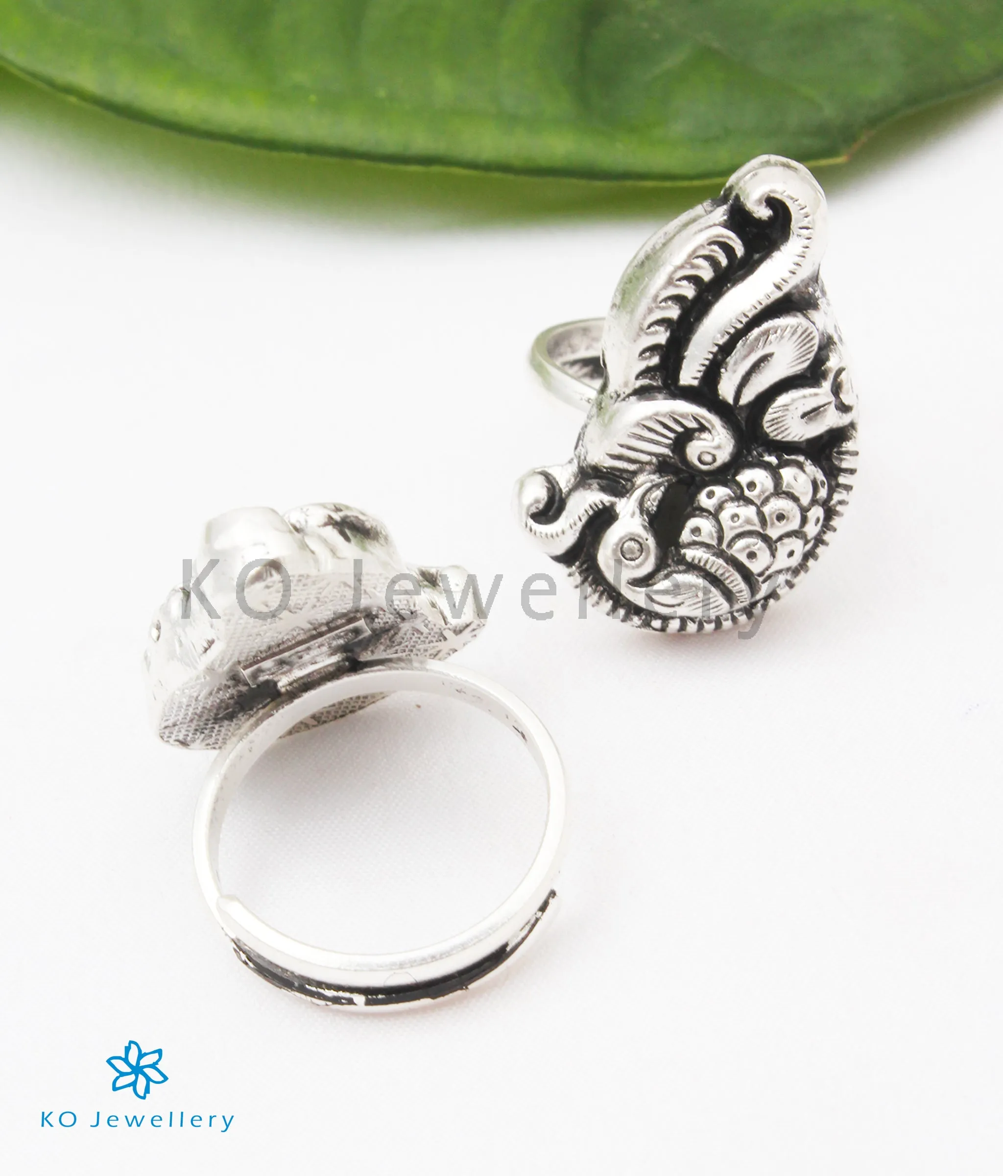 The Mayuraka Silver Peacock Toe-Rings