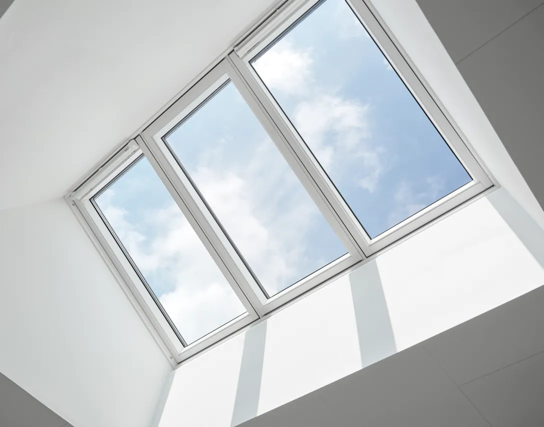 VELUX GGLS FFKF06 2066 Triple Glazed STUDIO 3-in-1 Roof Window (1880 x 1178mm)